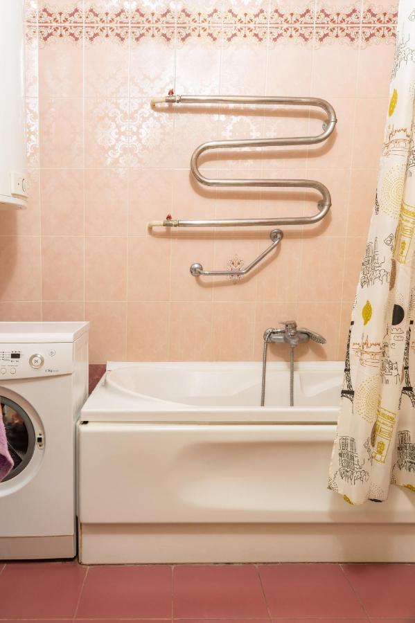 Apartment Triokhsviatytelskaya Street 3 Kiev Luaran gambar